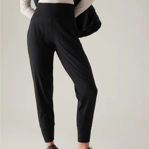 Athleta Venice Jogger Black Pants Medium Petite